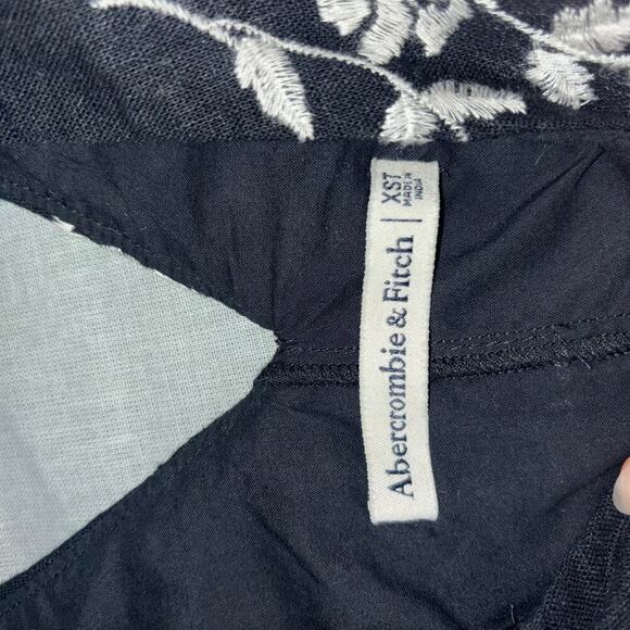 Abercrombie & Fitch Black Embroidered Mini Dress – Size XST - Picture 14 of 15